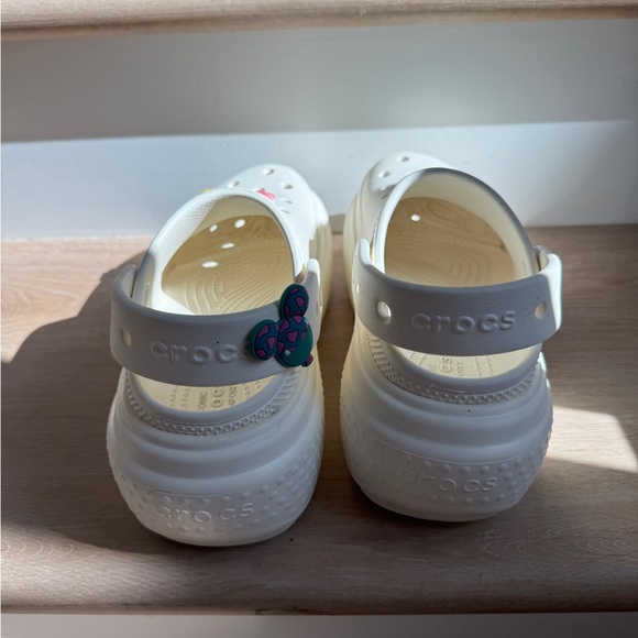 Platform Crocs - Picture 2 of 2